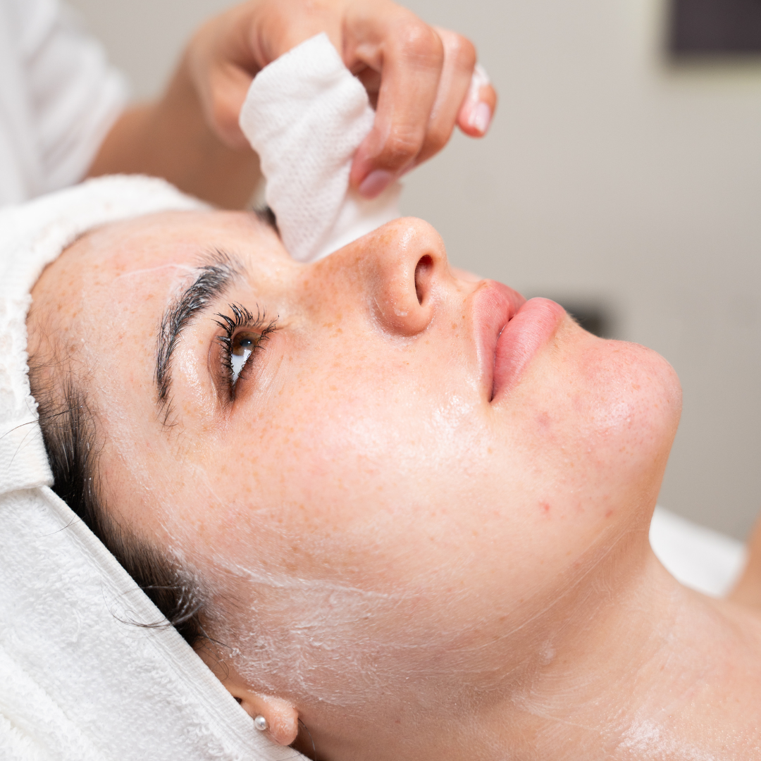 6 Facial con Limpieza Profunda